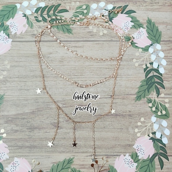❤️ 3/$30 Layered Gold Falling Stars Necklace - Picture 6 of 7
